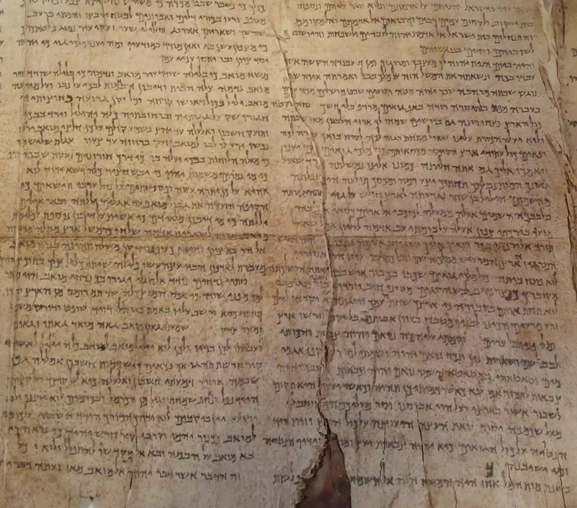 Example manuscript for damages